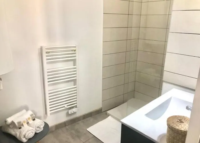 Apartment T2 Renove, Moderne Et Cozy - Centre Historique